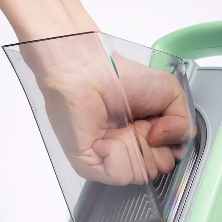 Vegetable cutter strong container